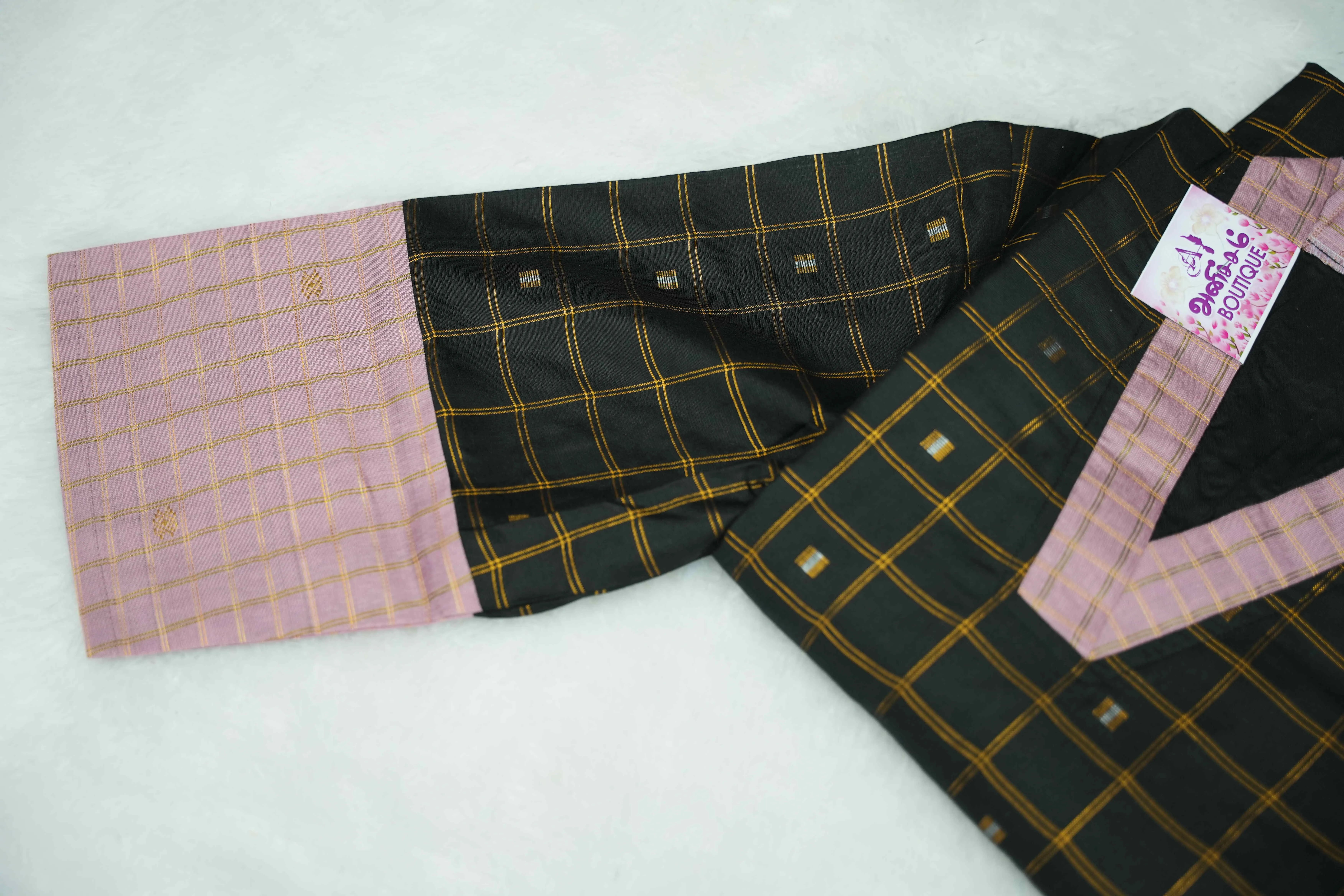 Black Peach Collar Set