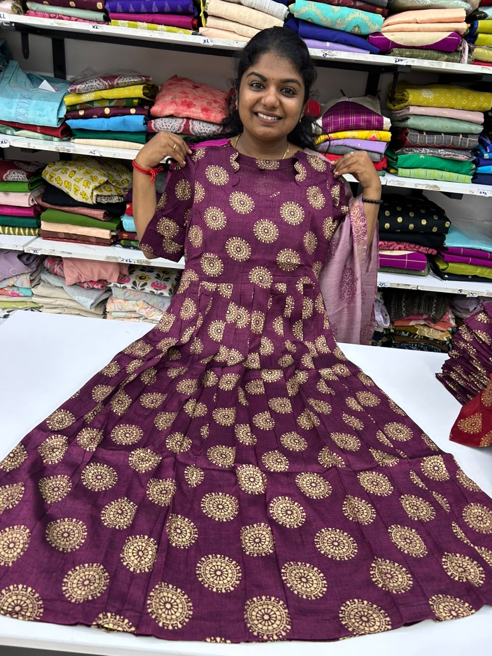 gold coin maxi