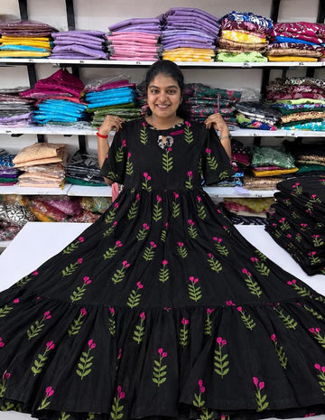 BLACK BLOOM MAXI
