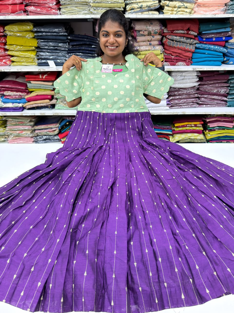 malar full frock