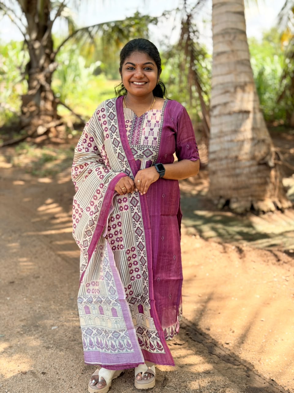 wine  petal ethnics set